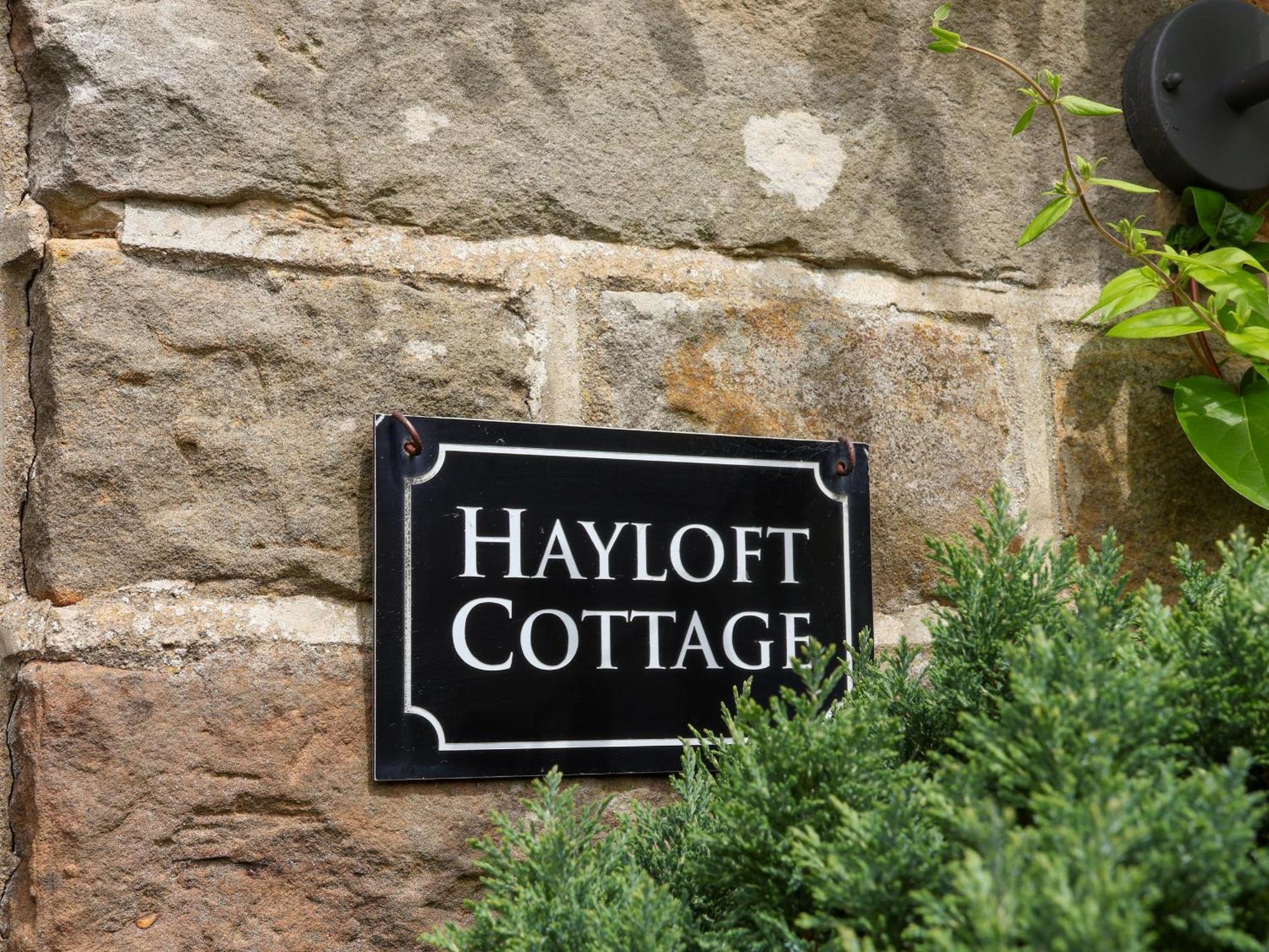 Hayloft Cottage Staintondale Eksteriør billede
